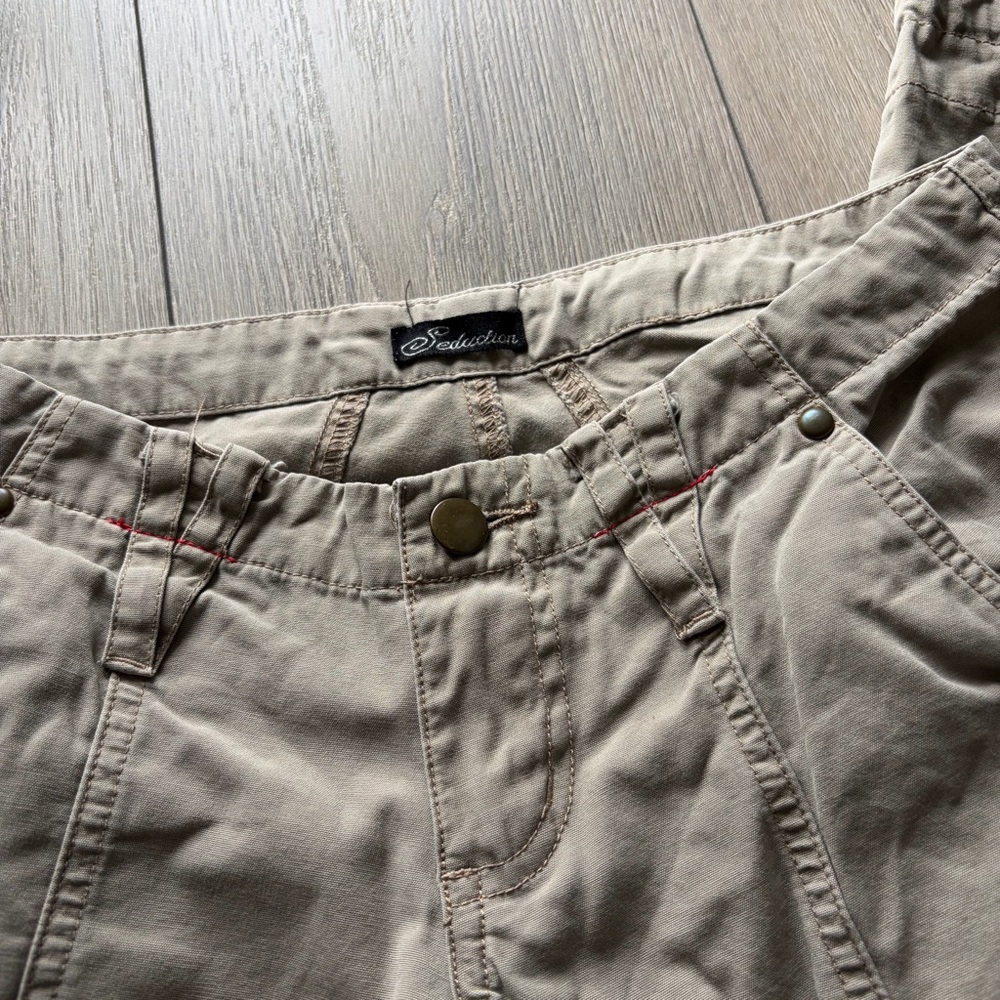 Vintage Seduction Low Rise Baggy Cargo Pants - Picture 4 of 10